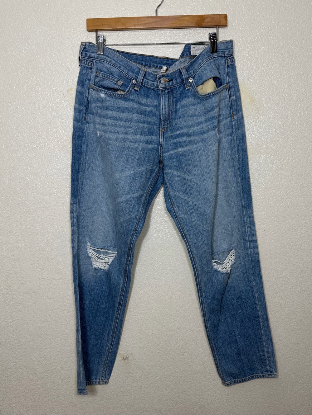 Rag & bone boyfriend jeans cotton distressed whisker washed Size 28
